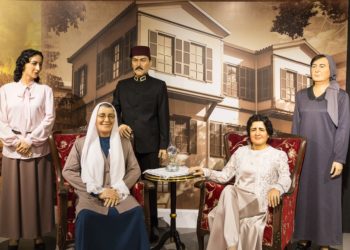Yarıyıl Tatilinde Kültürel Etkinlik : Özdilek Vakfı Yılmaz Büyükerşen Ünlüler Balmumu Heykel Müzesi