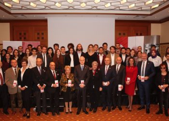 TEV’den Geleceğin Lideri 59 Gence Üstün Başarı Bursu