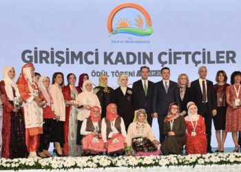 Girişimci Kadın Çiftçilere Destek Sürüyor