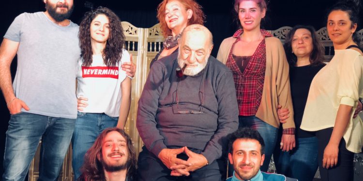 Yaşayan Efsane Yılmaz Gruda ‘Çivi Kabare Tiyatrosu’nu Kurdu