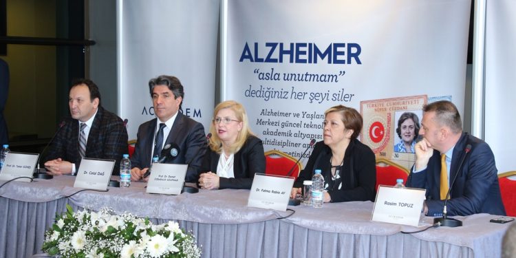 Acıbadem Eskişehir Hastanesinde, Alzheimer ve Yaşlanma Merkezi Açıldı