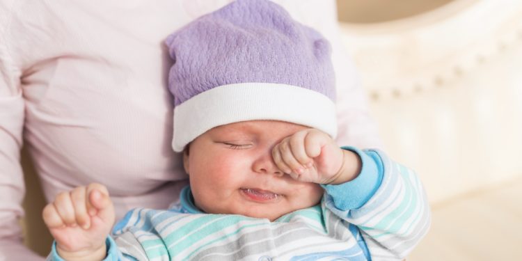 Bebeğinizin Gözleri Sürekli Kızarıp Çapaklanıyorsa, Dikkat Edin